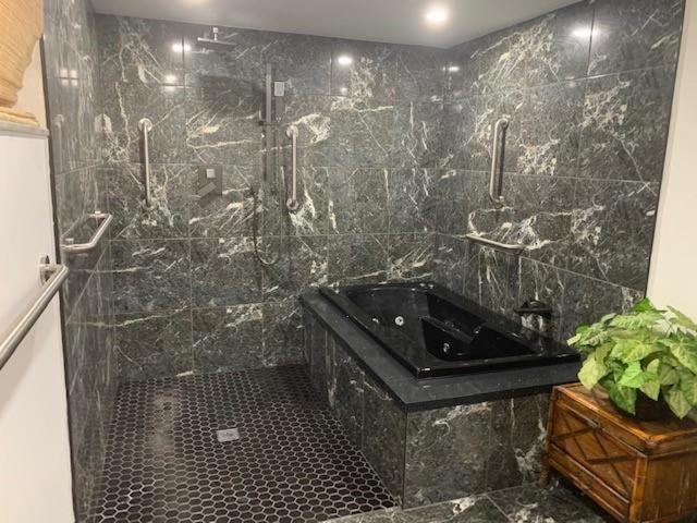 Beautifully Renovated Summer Of 2020 Come And Enjoy This Lovely Unit Кі-Вест Екстер'єр фото