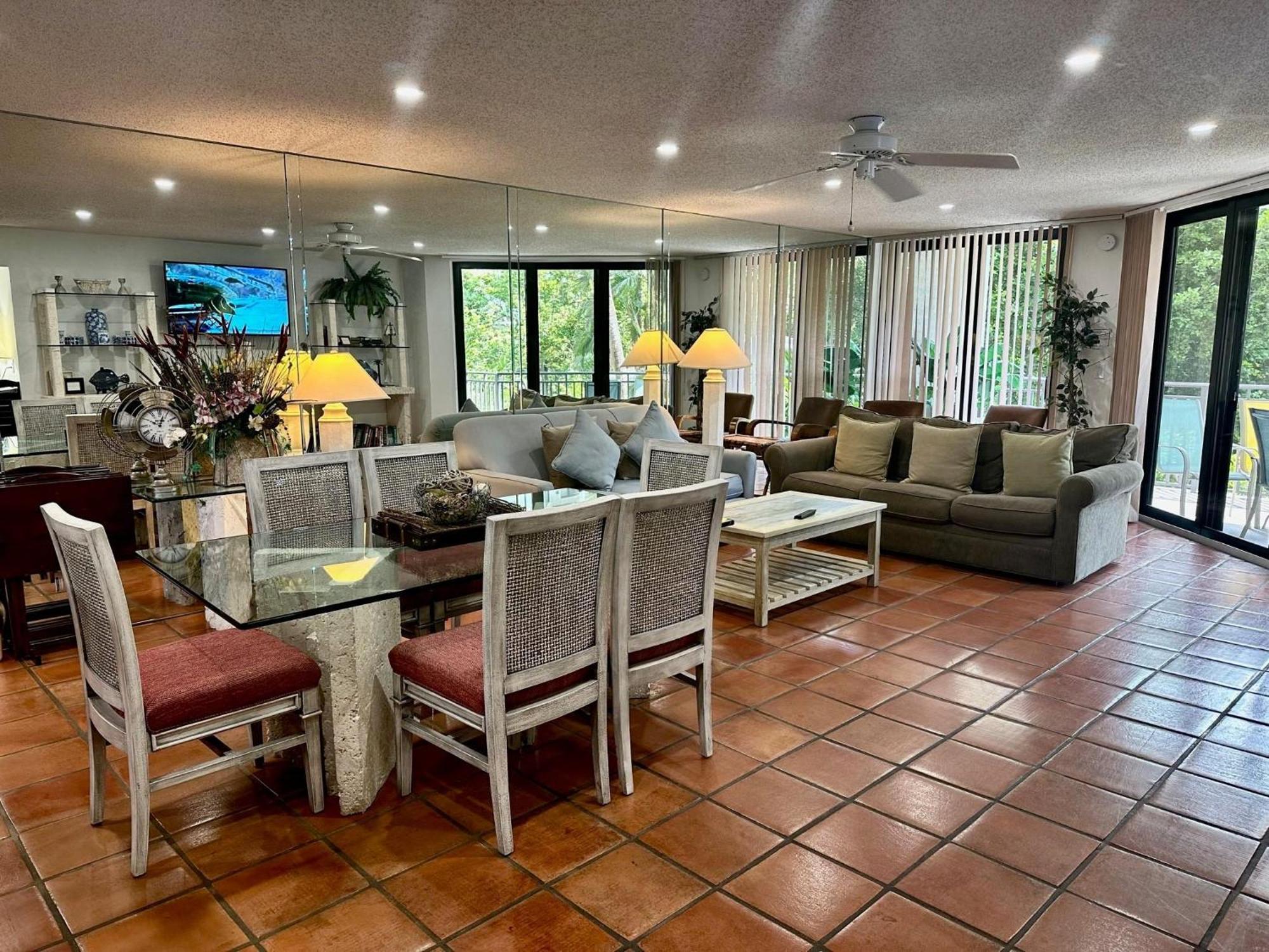 Beautifully Renovated Summer Of 2020 Come And Enjoy This Lovely Unit Кі-Вест Екстер'єр фото