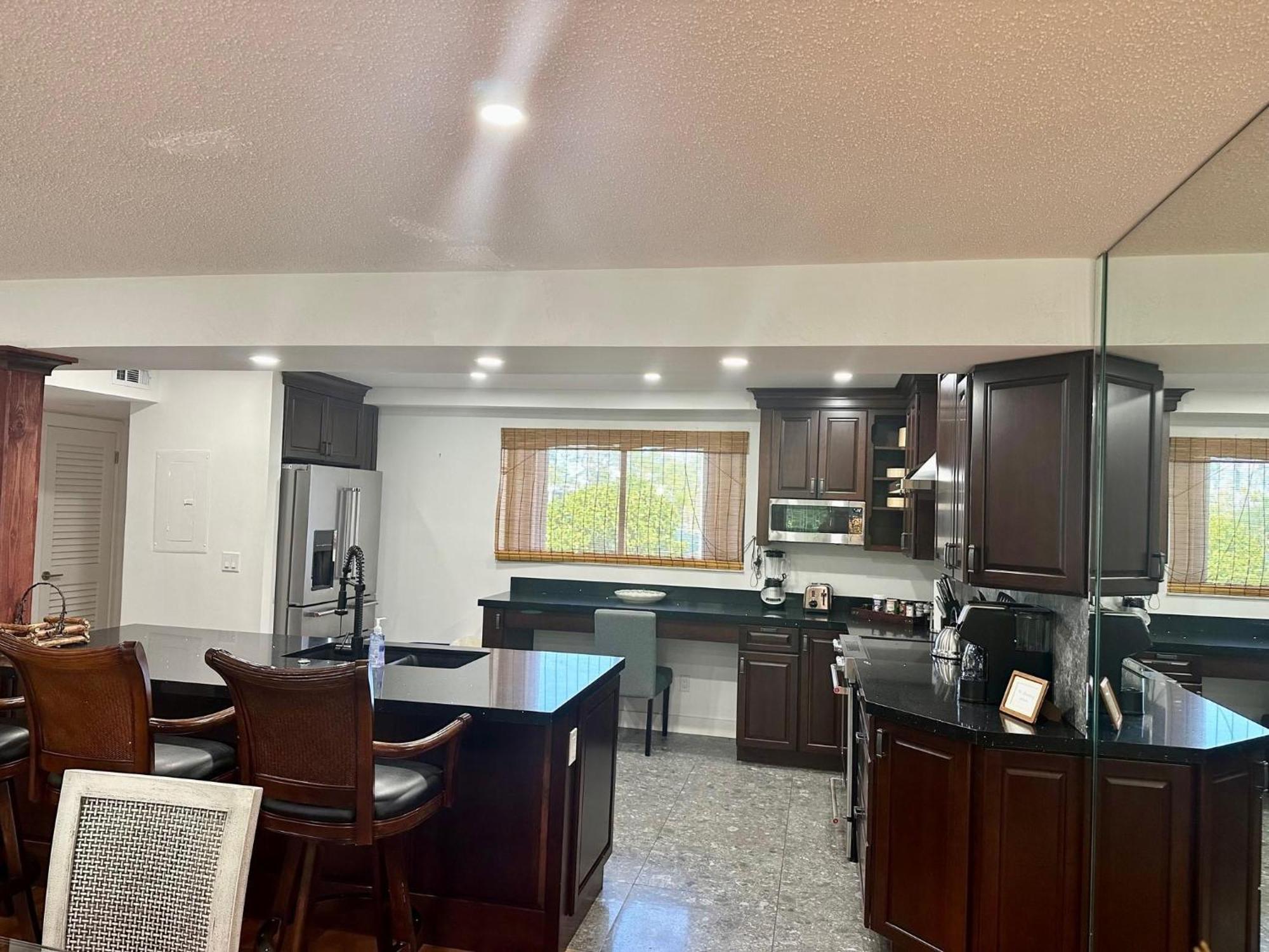 Beautifully Renovated Summer Of 2020 Come And Enjoy This Lovely Unit Кі-Вест Екстер'єр фото